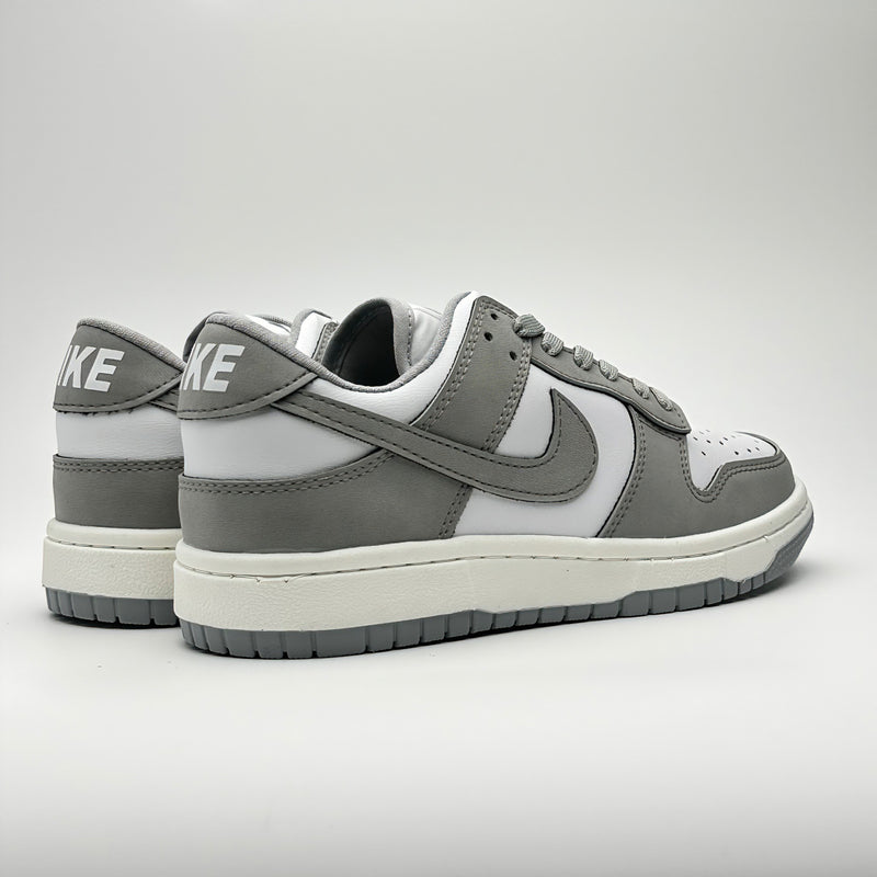 NIKE DUNK