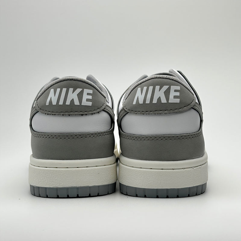 NIKE DUNK